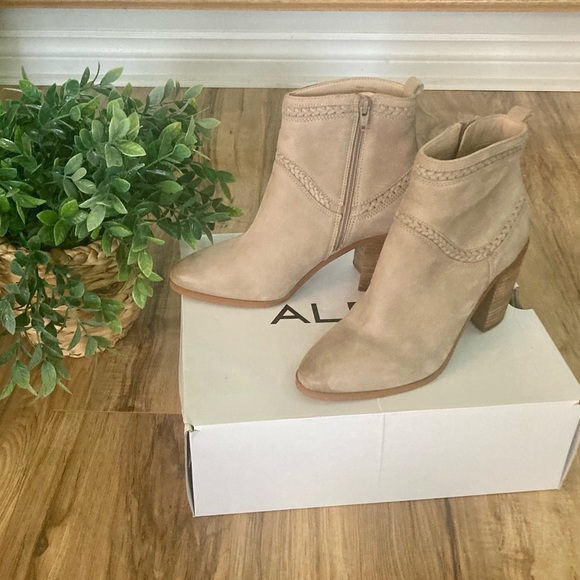 Aldos Cathrina Booties - Picture 2 of 5